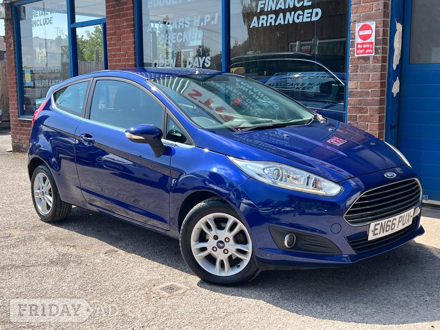 [ berth ]Ford Fiesta