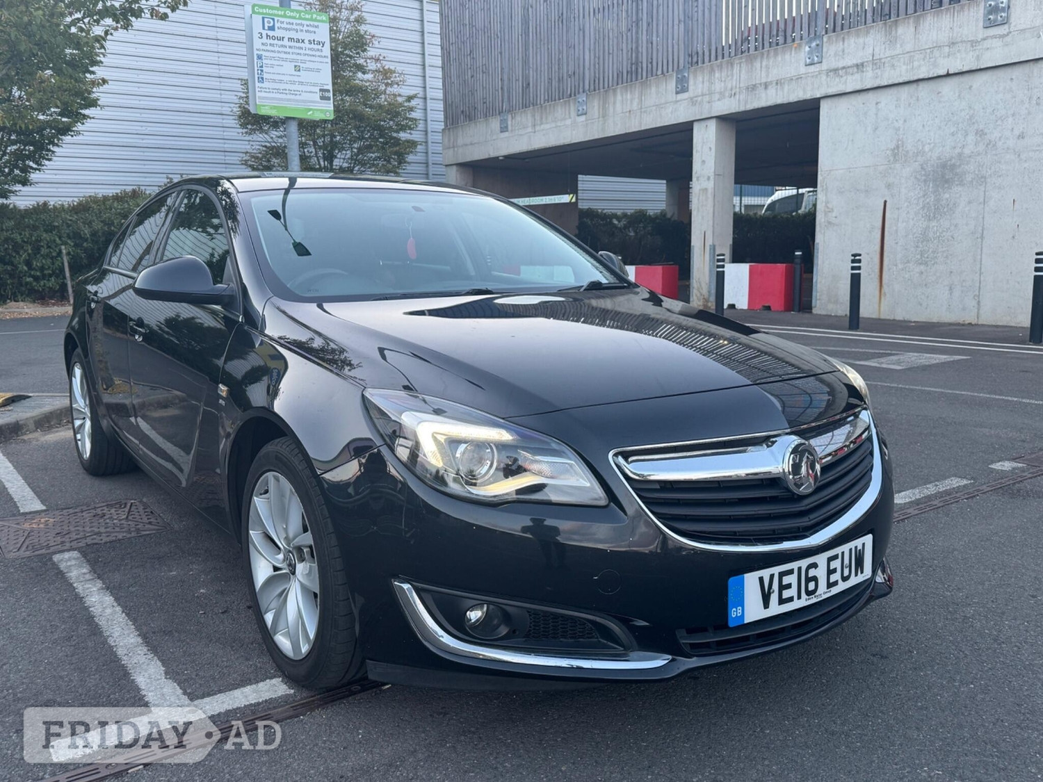 Vauxhall Insignia 2016 - Cars in Hounslow