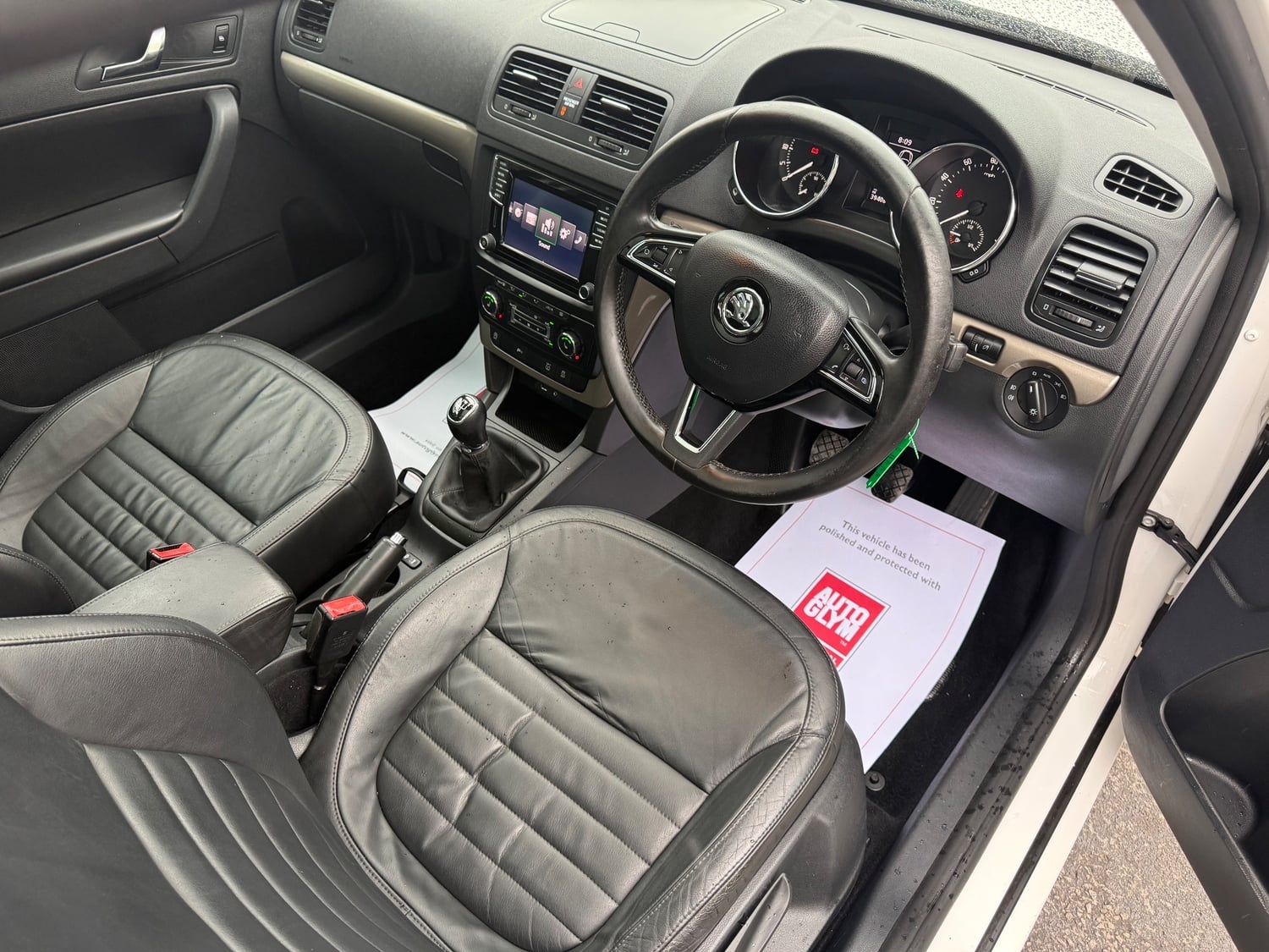 Skoda Yeti 2015 - Cars