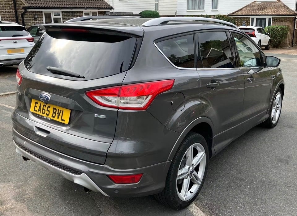 [ berth ]Ford Kuga