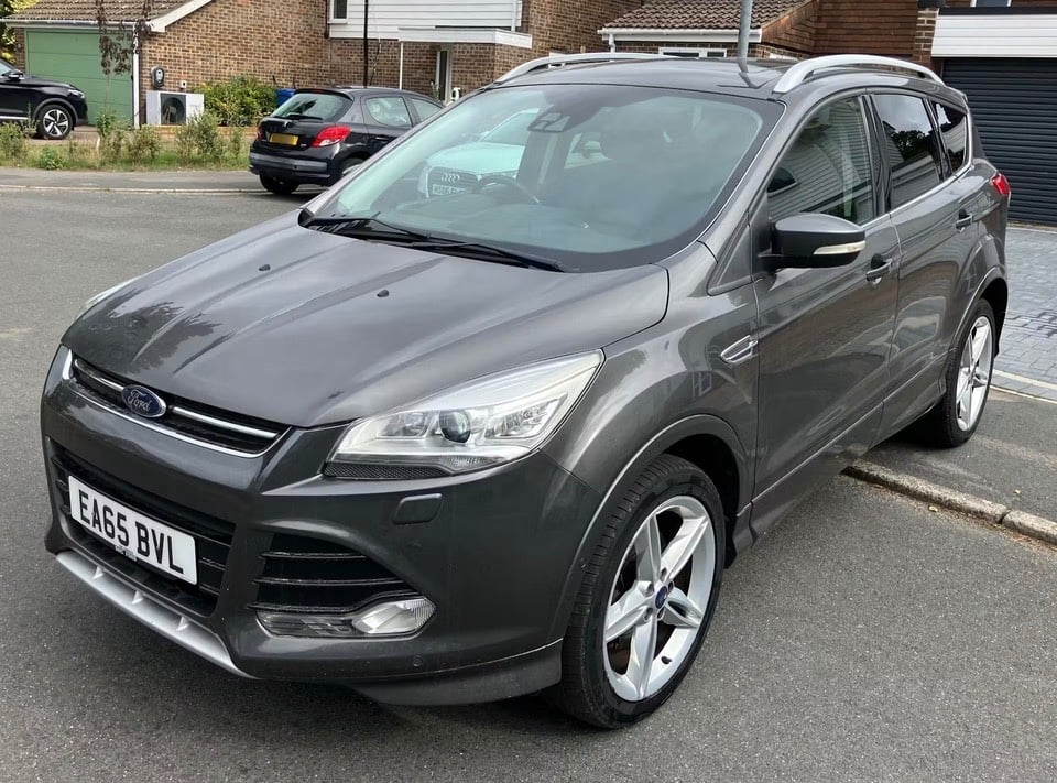 Ford Kuga 2015 - Cars