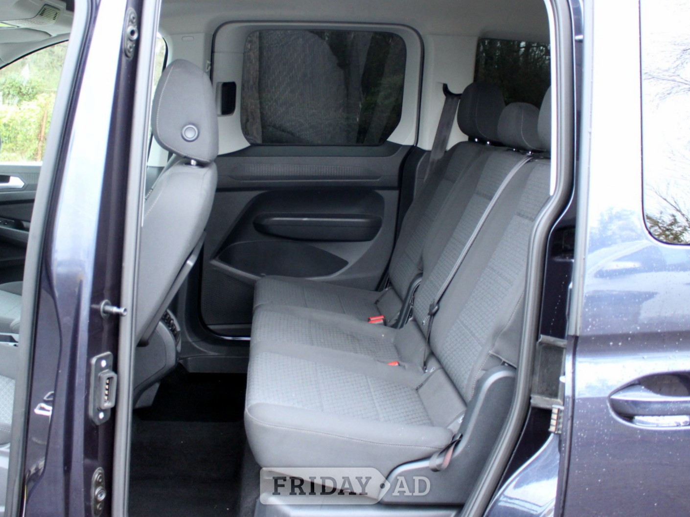 Ford Tourneo Connect 2022 - Cars