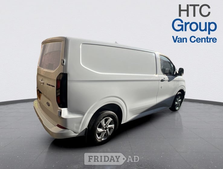 [ berth ]Ford Transit Custom