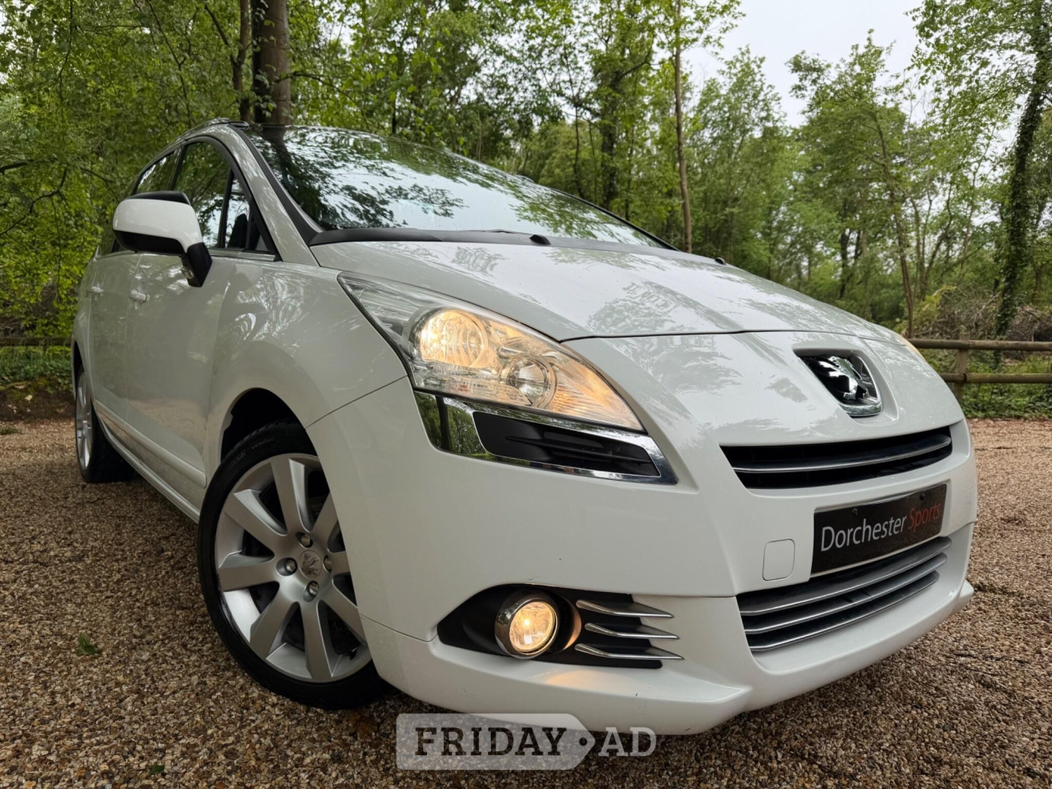 Peugeot 5008 2014 in Dorchester