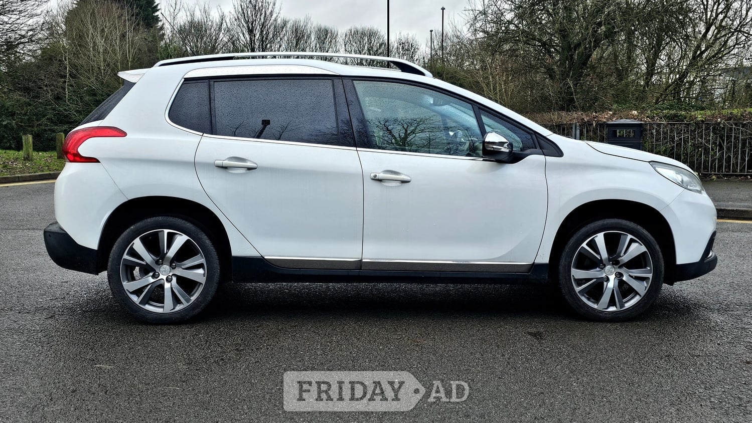 [ berth ]Peugeot 2008