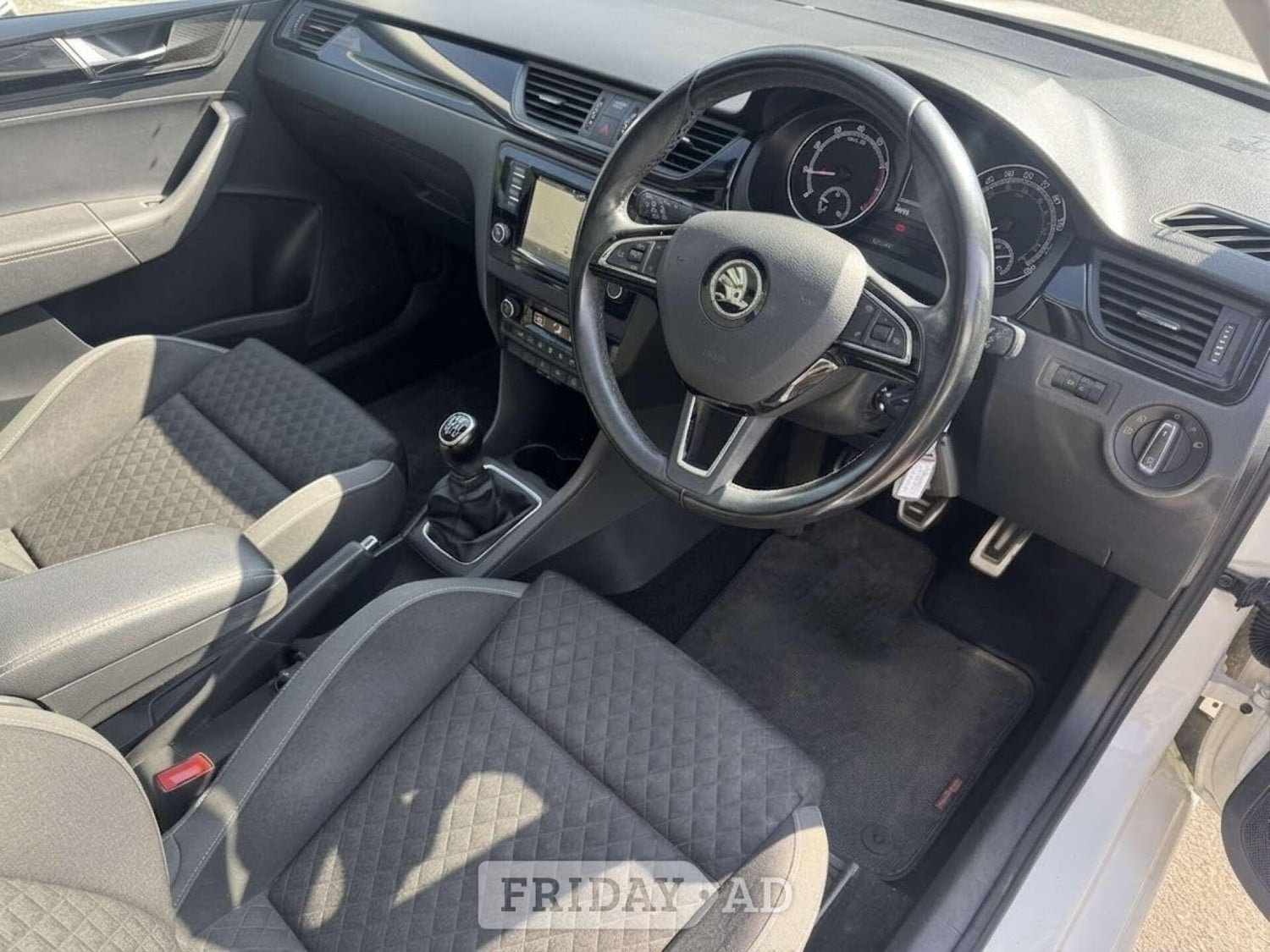 Skoda Rapid Spaceback 2017 - Cars