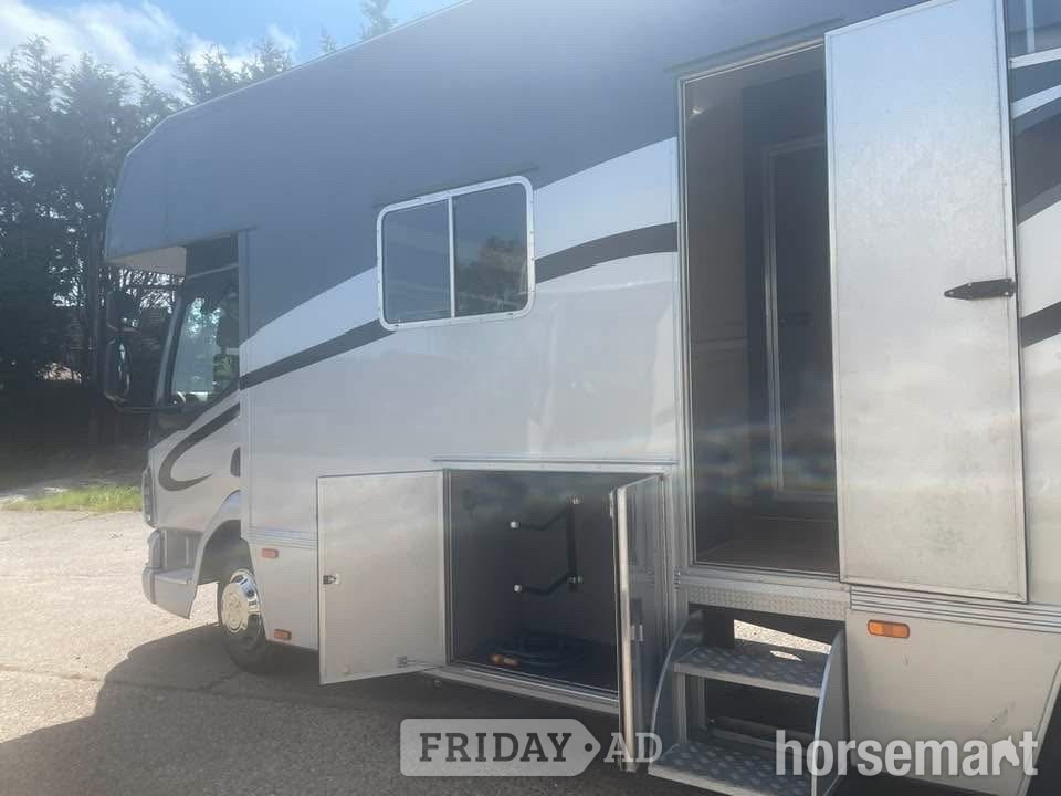 Thorpe  Daf Trucks Horsebox - Trailers & Horseboxes