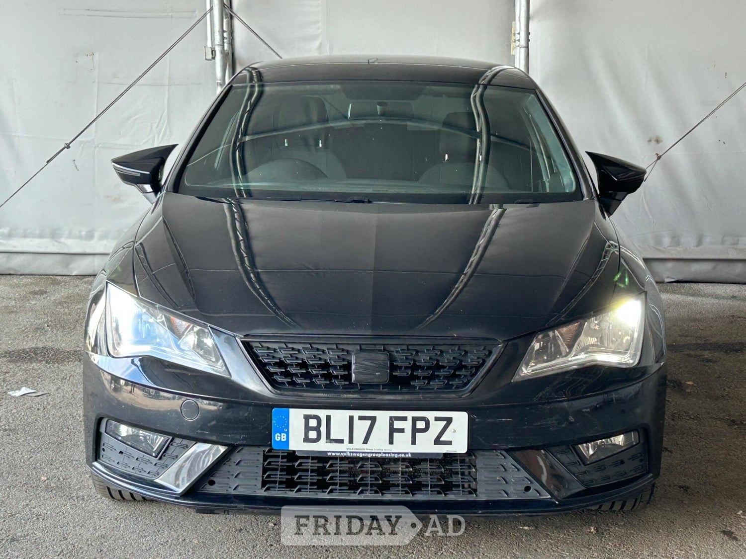 [ berth ]SEAT Leon