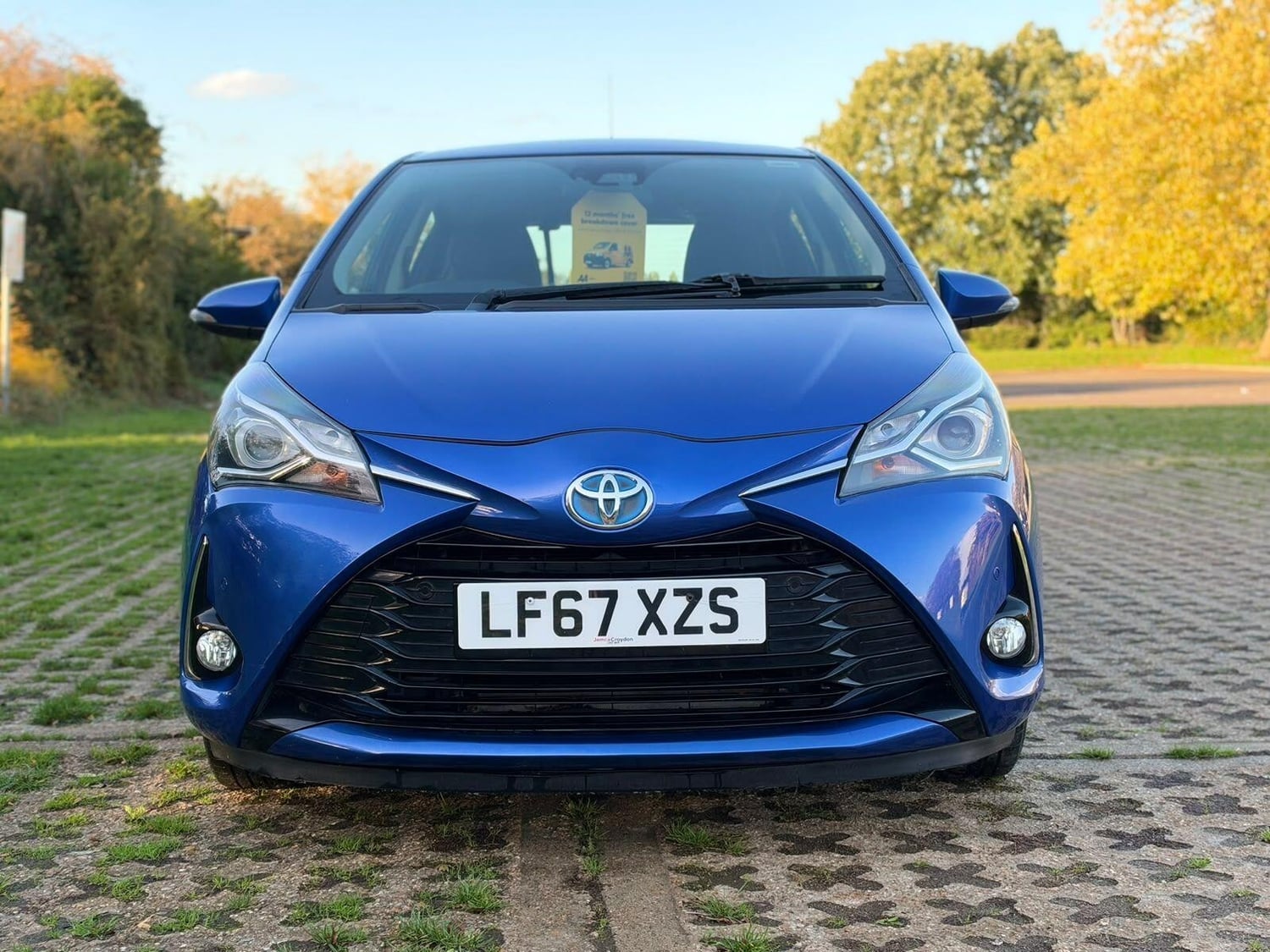 Toyota Yaris 2017 - Cars in Swanley