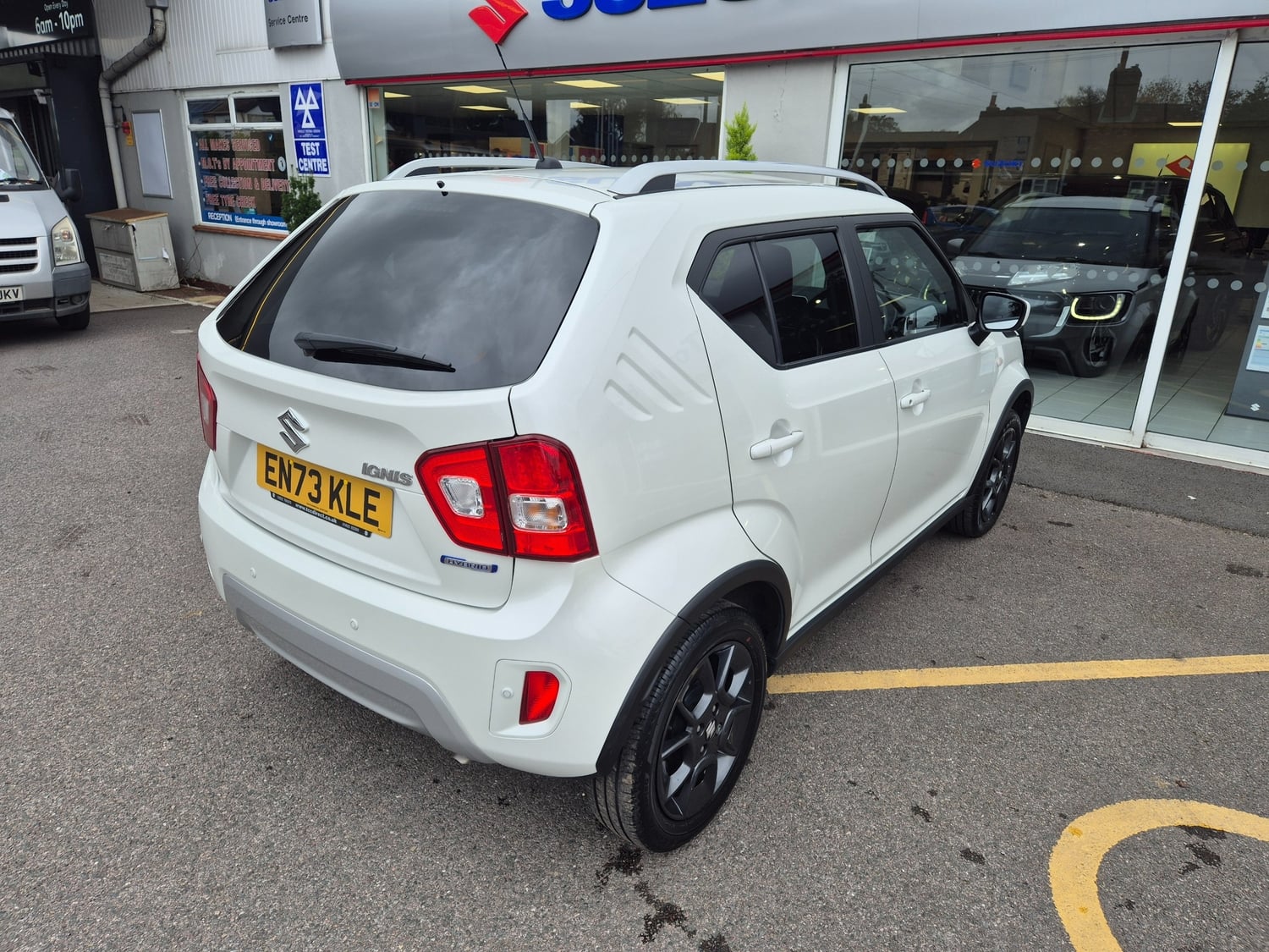 Suzuki Ignis 2024 - Cars