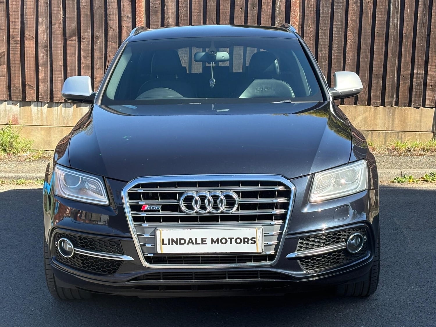 Audi SQ5 Oldham
