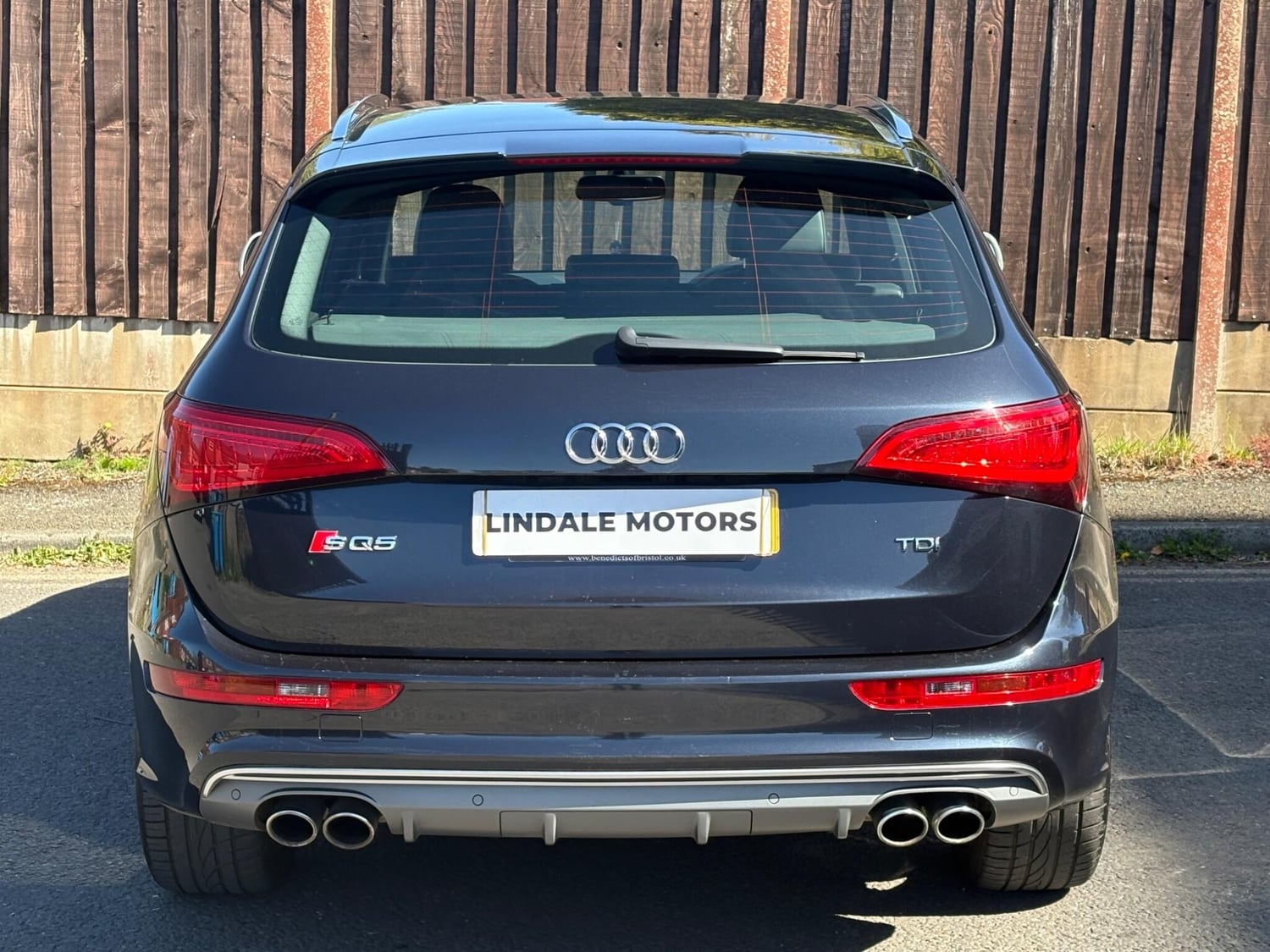 [ berth ]Audi SQ5