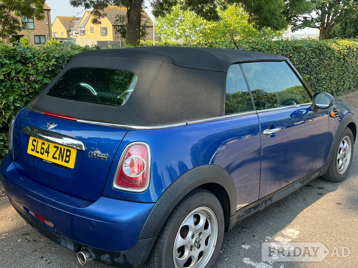 Mini Convertible 2014 - Cars