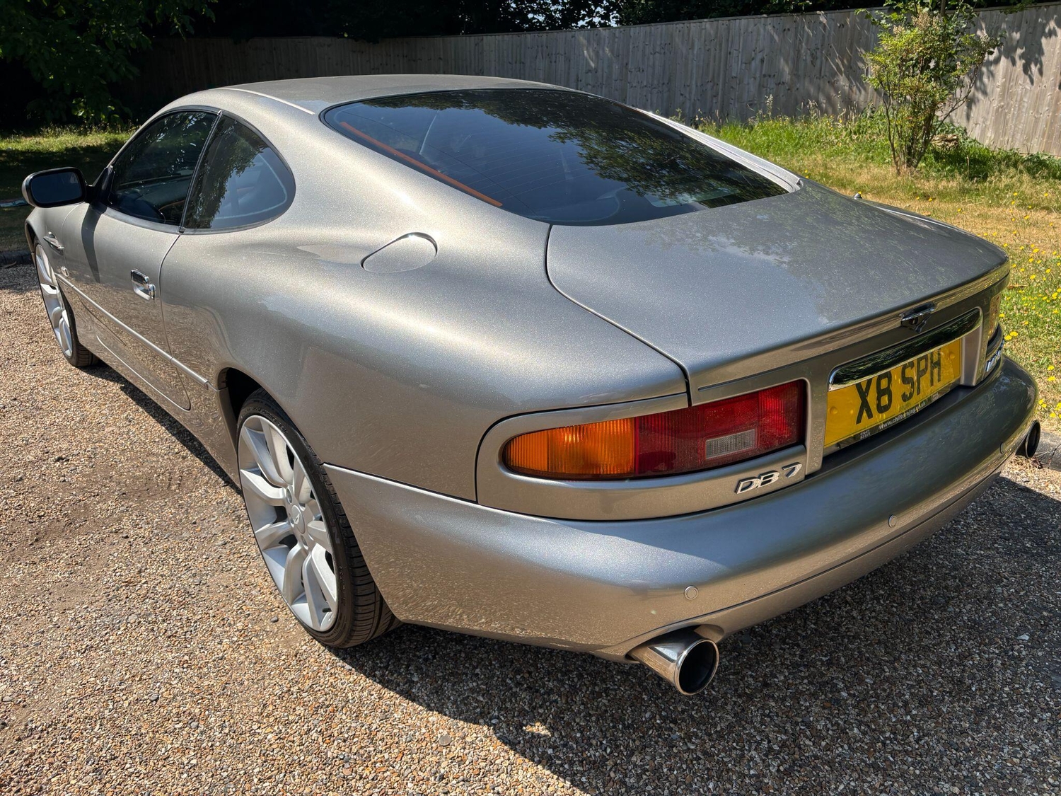 Aston Martin DB7 2002 - Cars in High Wycombe