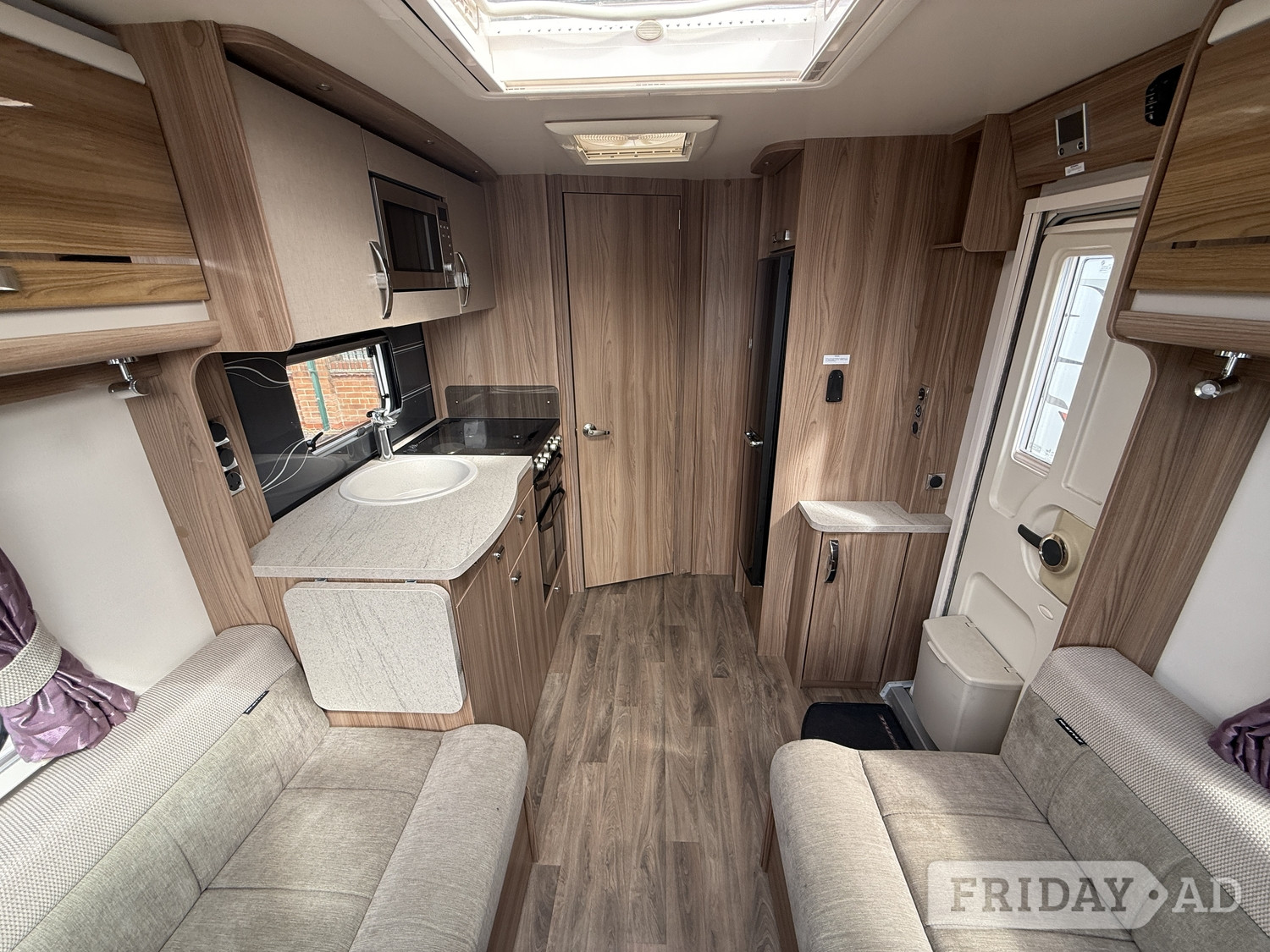 [4 berth ]Swift Challenger Hi-Style 635