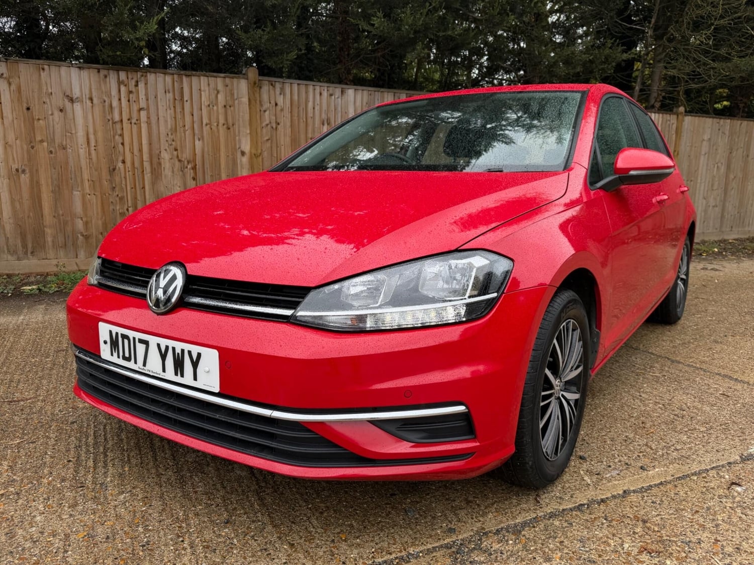 Volkswagen Golf 2017 - Cars