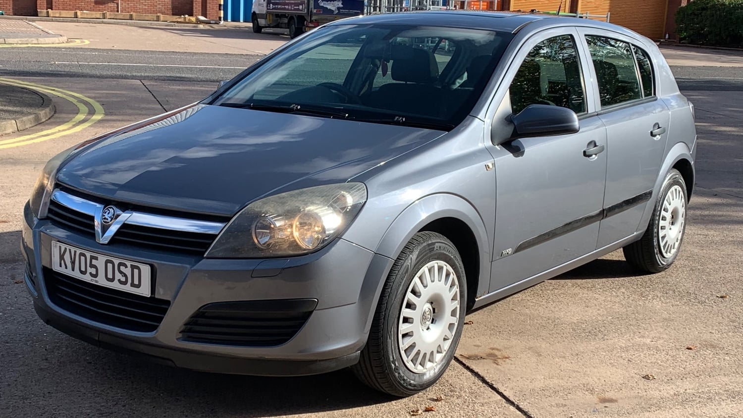[ berth ]Vauxhall Astra
