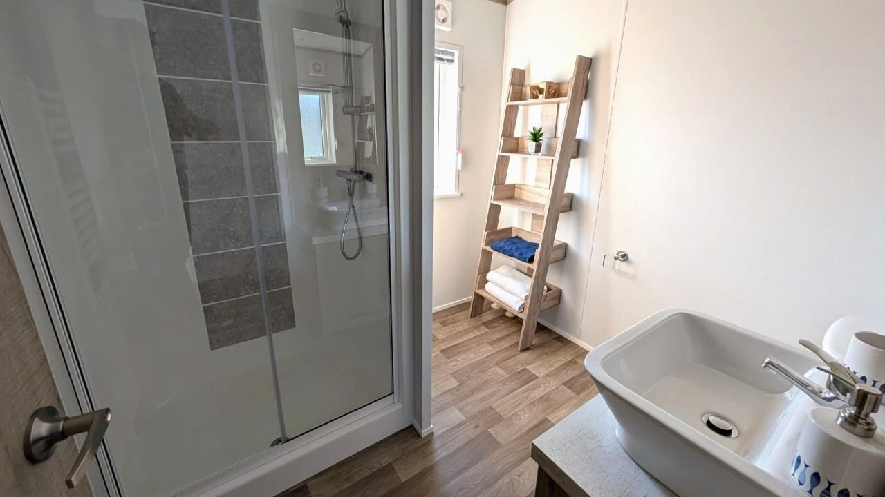 Aberystwyth Luxury Willerby Mapleton Lodge | 40x20 | 2-Bed | Aber Bay 