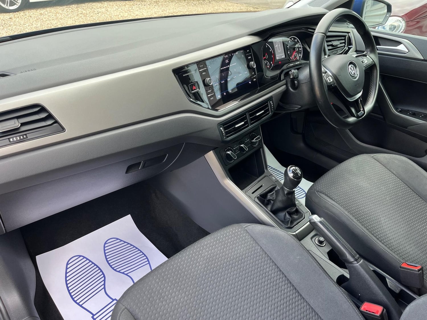 Volkswagen Polo 2018 - Cars in Farnham