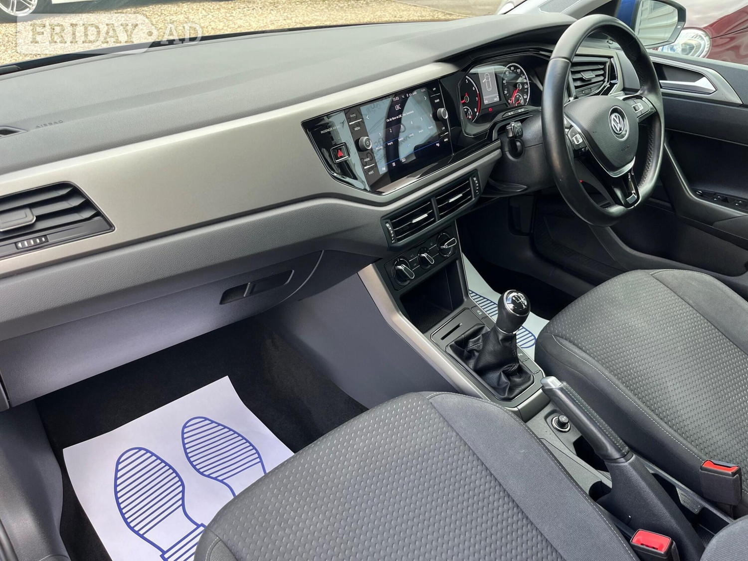 Volkswagen Polo 2018 - Cars in Farnham