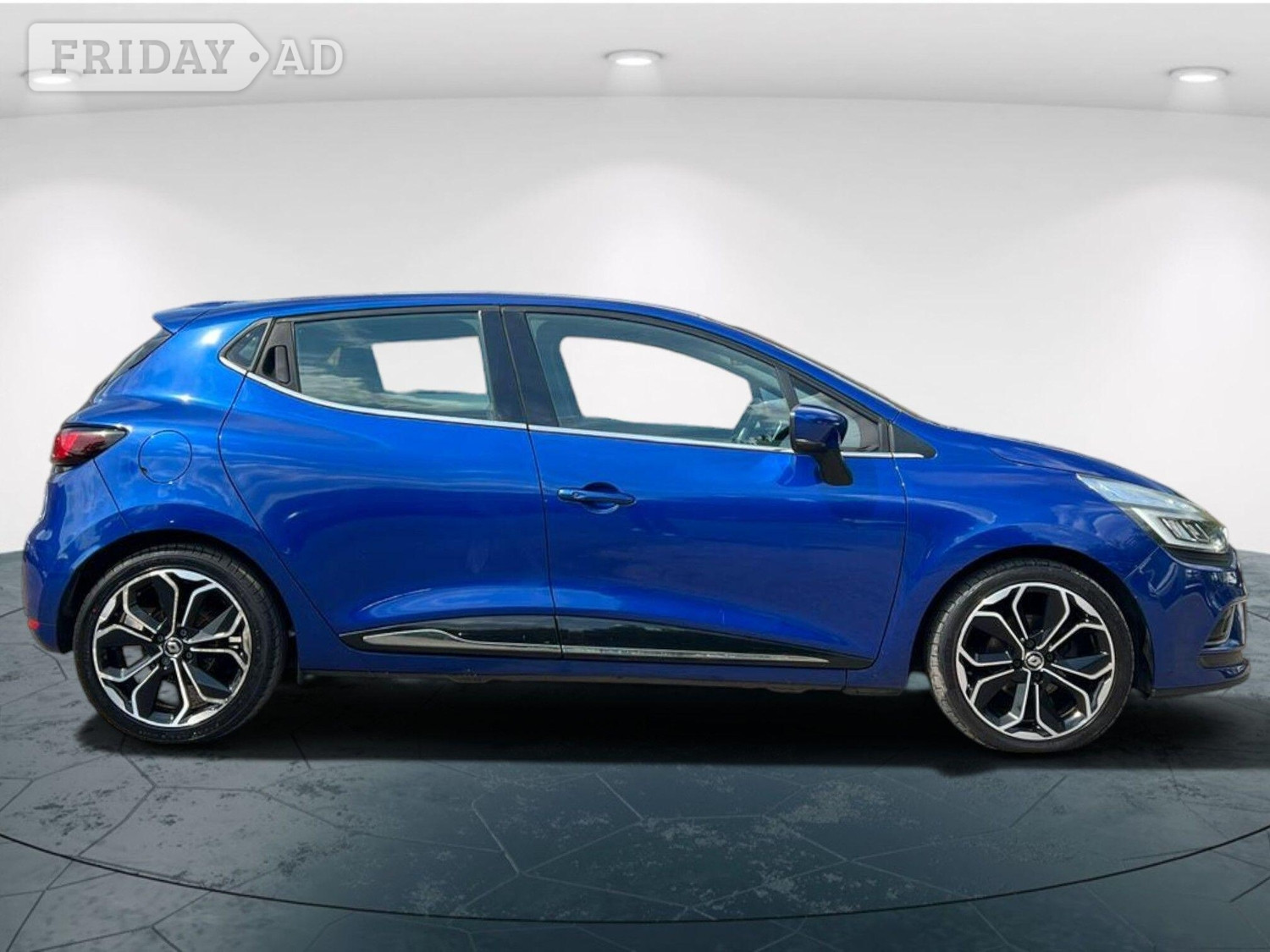 [ berth ]Renault Clio