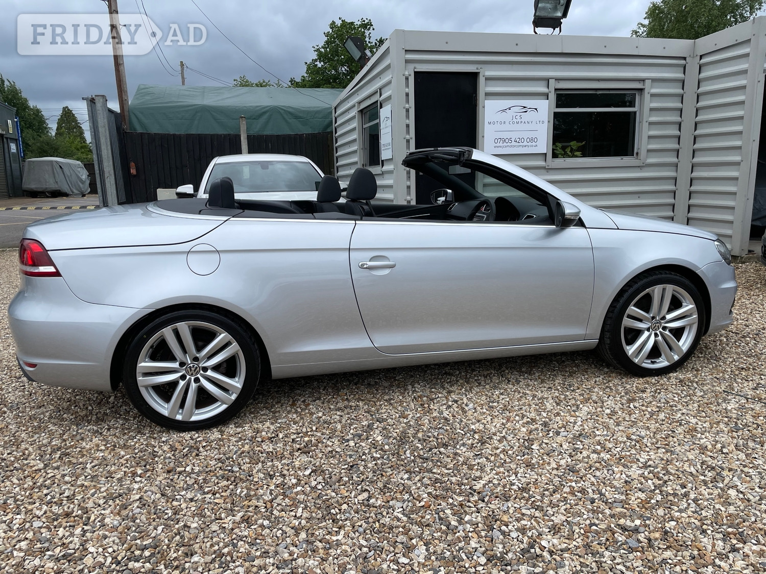Volkswagen Eos 2013 - Cars in Farnham
