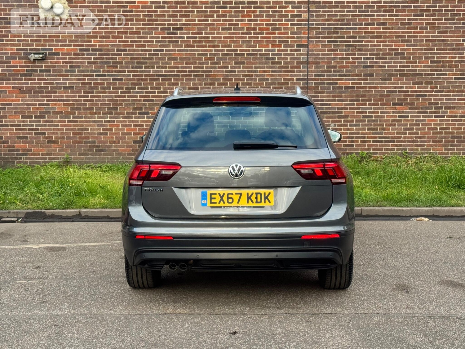 Volkswagen Tiguan 2017 - Cars