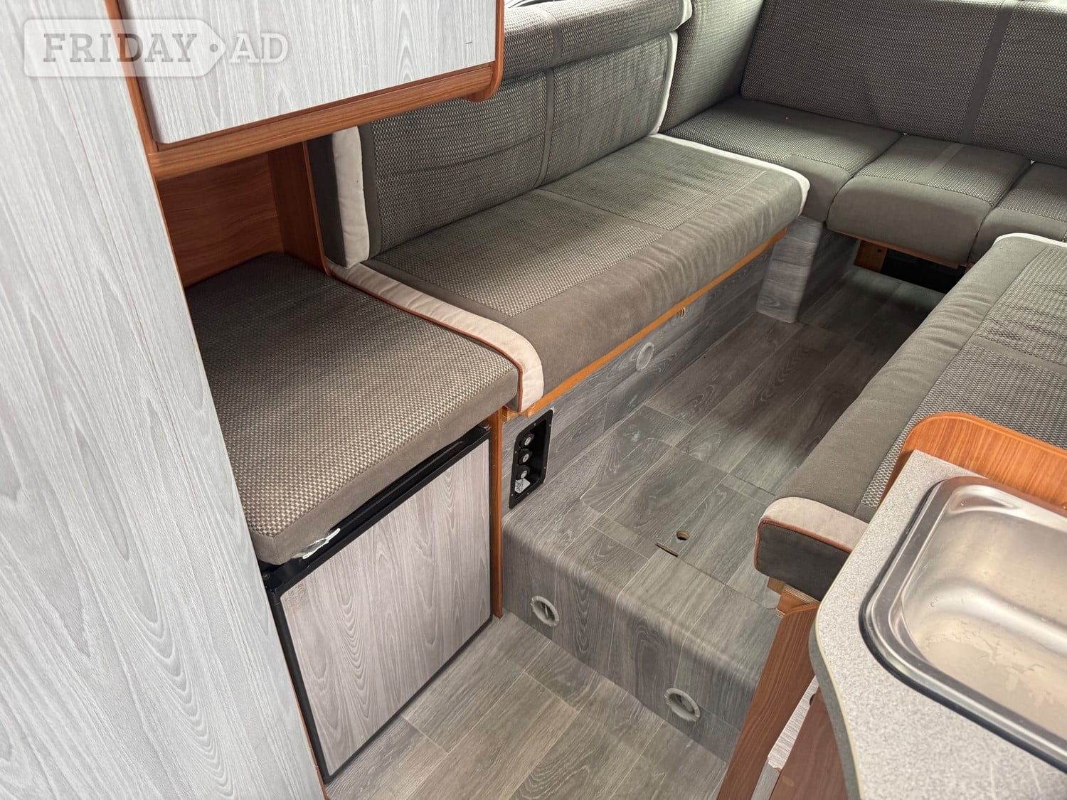 Globecar Trendscout 2013 - Motorhomes & Caravans