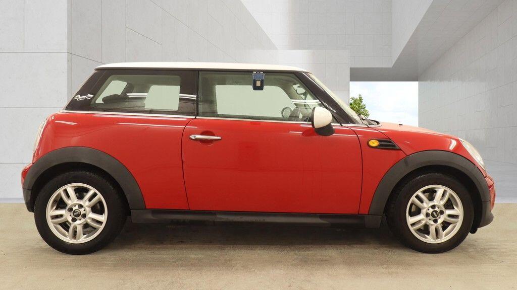 Mini Hatch 2010 - Cars