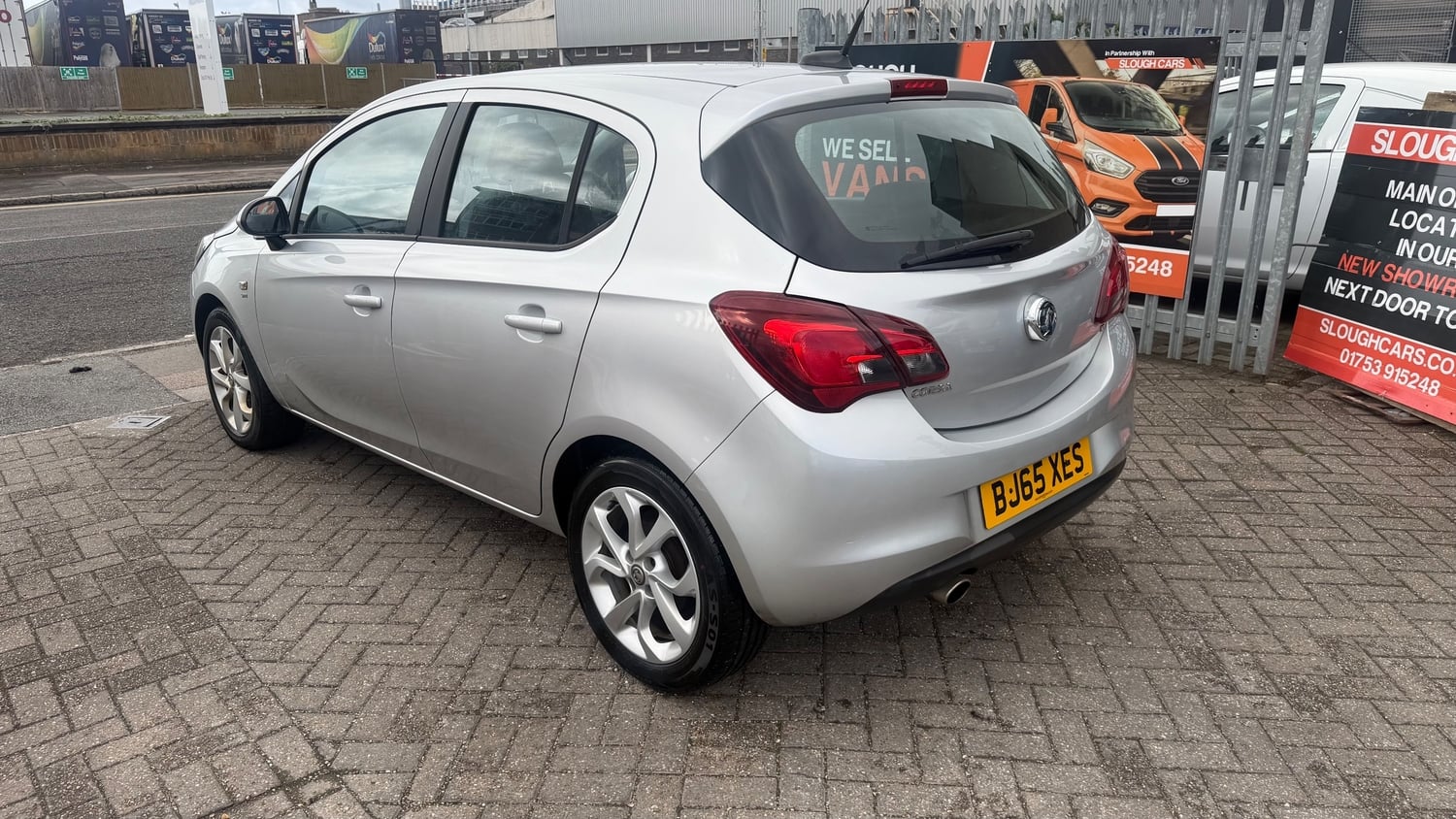 [ berth ]Vauxhall Corsa