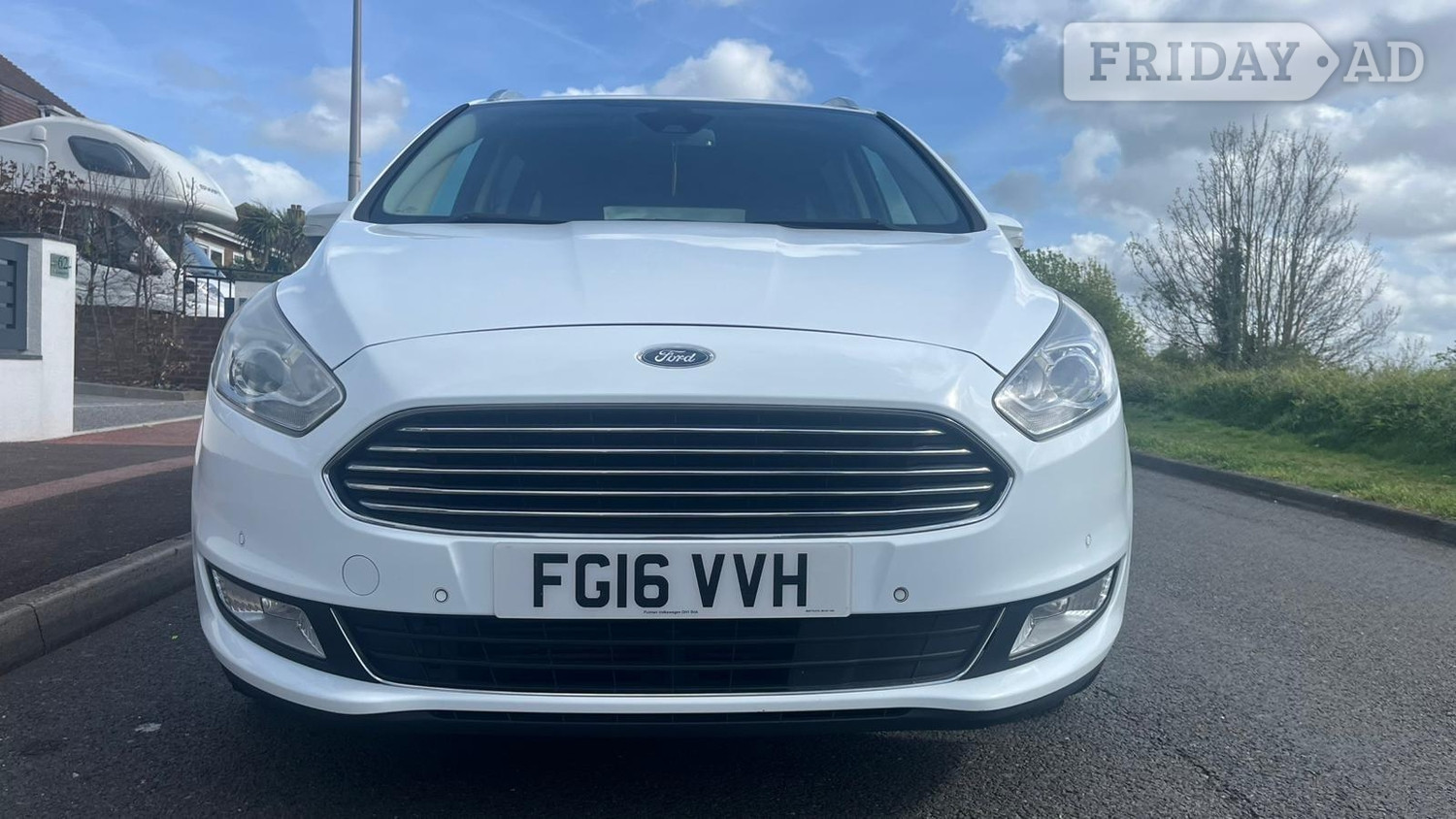 Ford Galaxy 2016 - Cars