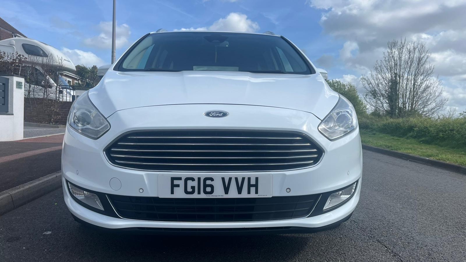 Ford Galaxy 2016 - Cars