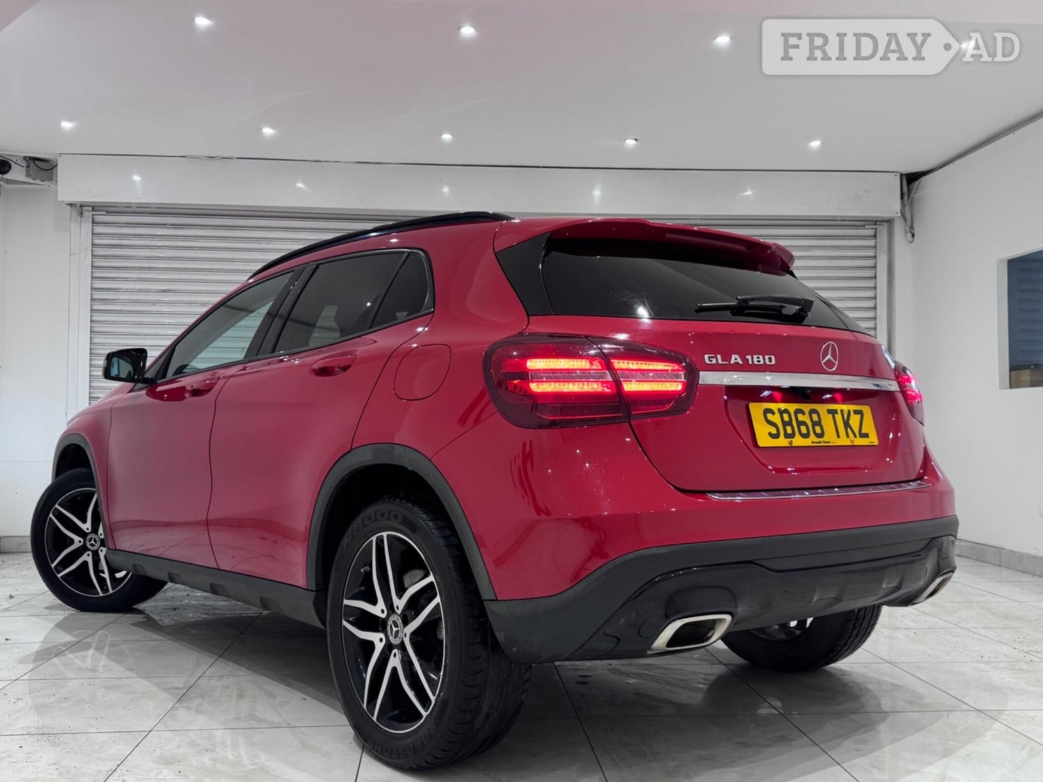 Mercedes-Benz GLA 2018 - Cars
