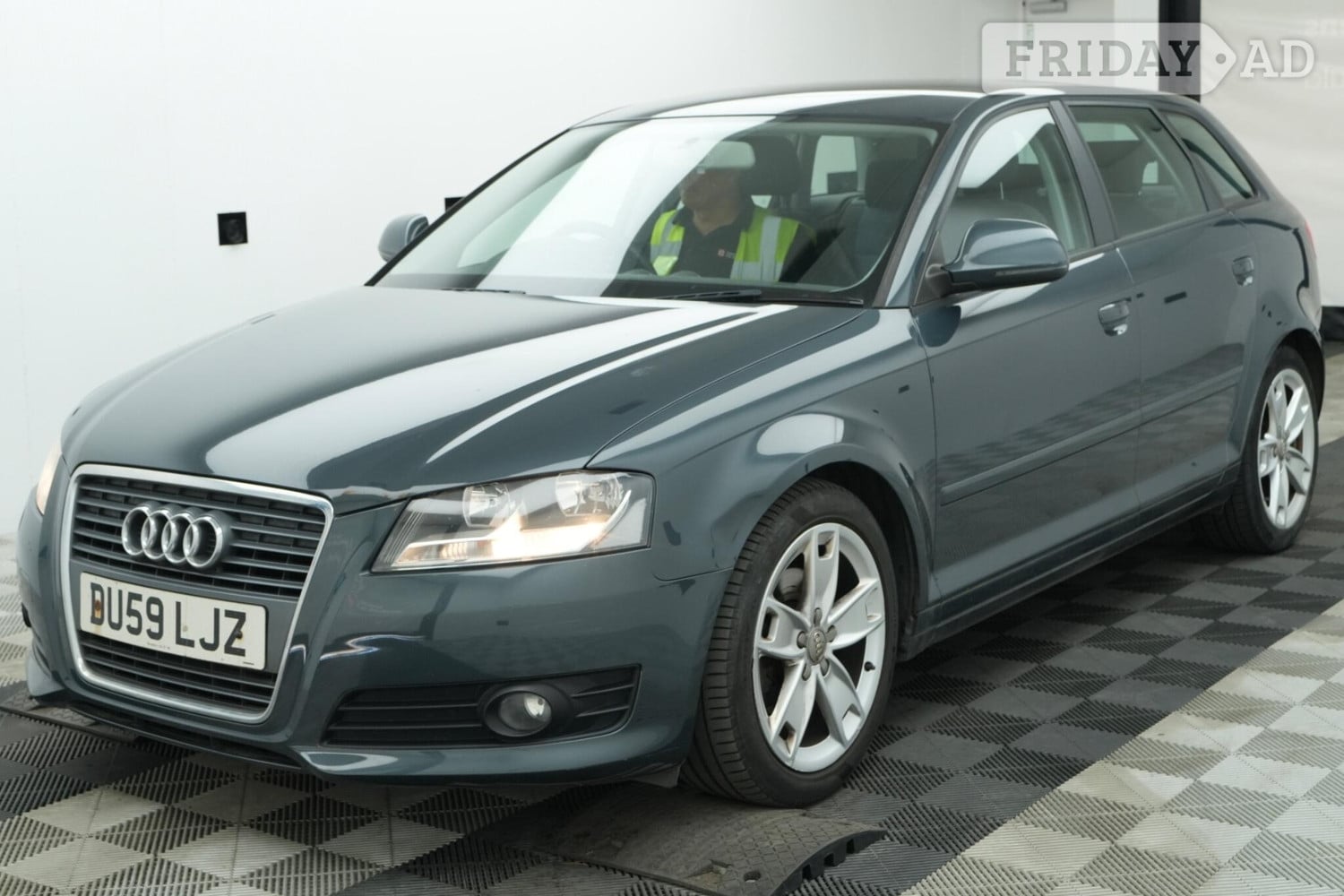 [ berth ]Audi A3