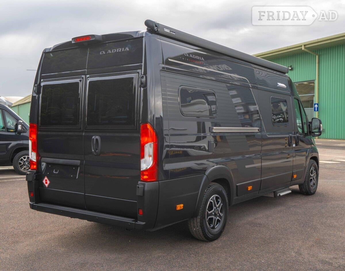 Adria Twin Supreme 640 SGX 140BHP Auto Fiat 140 Newark