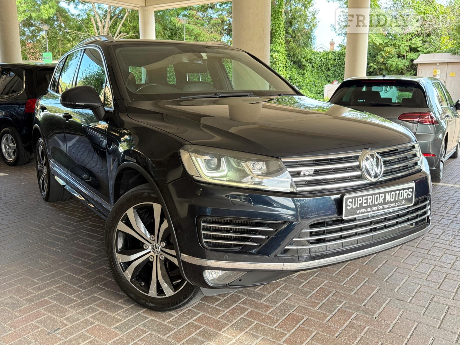 Volkswagen Touareg 2015 in Staines