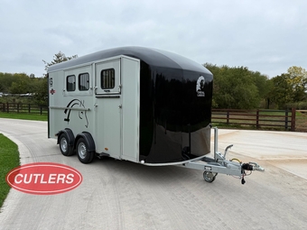 Cheval Liberte Maxi Living Signature  Horse Trailer