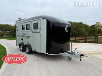 Cheval Liberte Maxi Living Signature  Horse Trailer