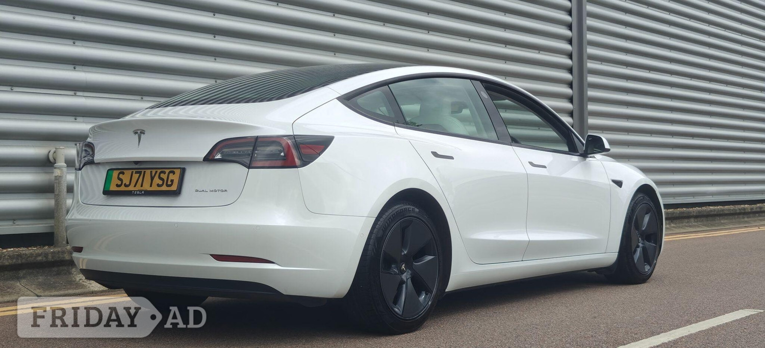 Tesla Model 3 2021 - Cars