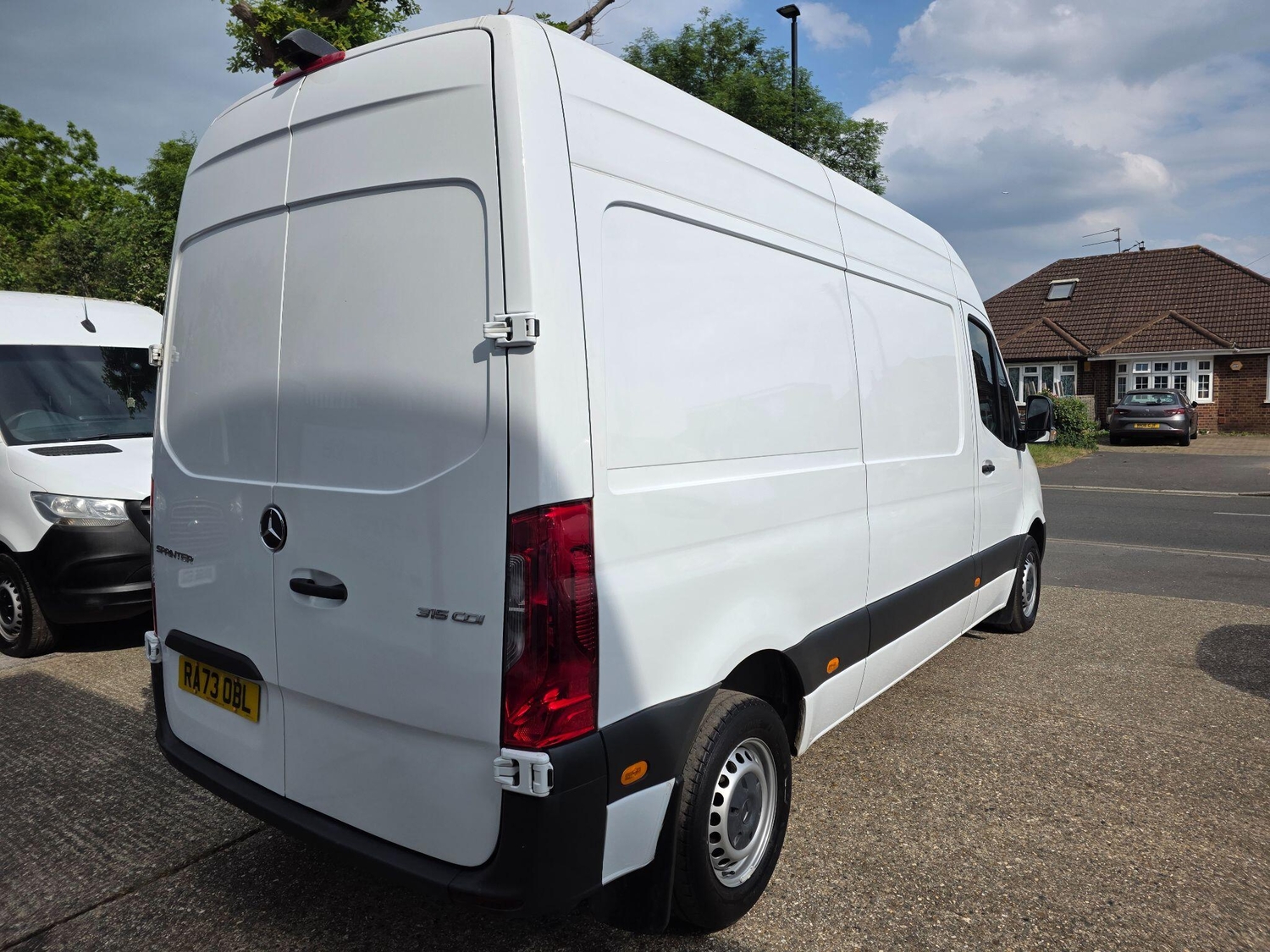[ berth ]Mercedes-Benz Sprinter