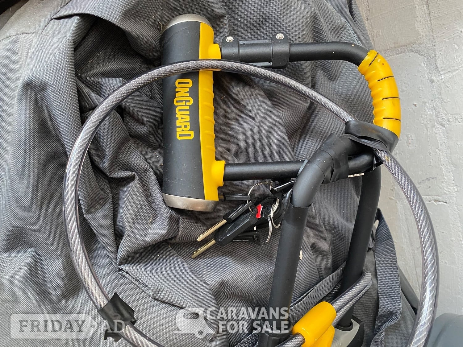 On guard cycle keyed Shackle locks 