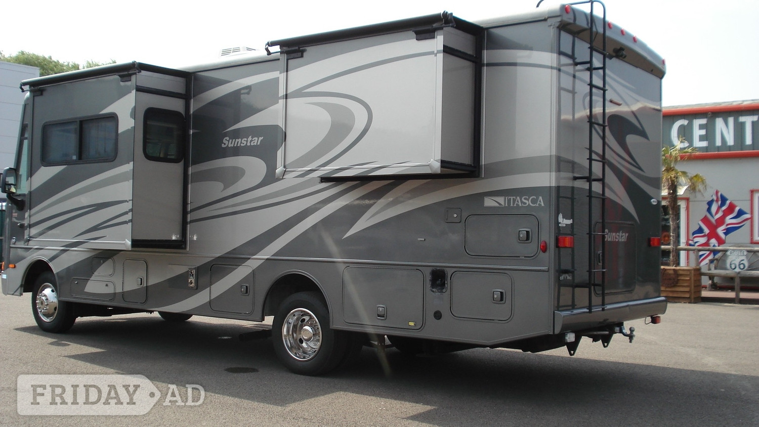 [ berth ]Winnebago Sunstar 27N