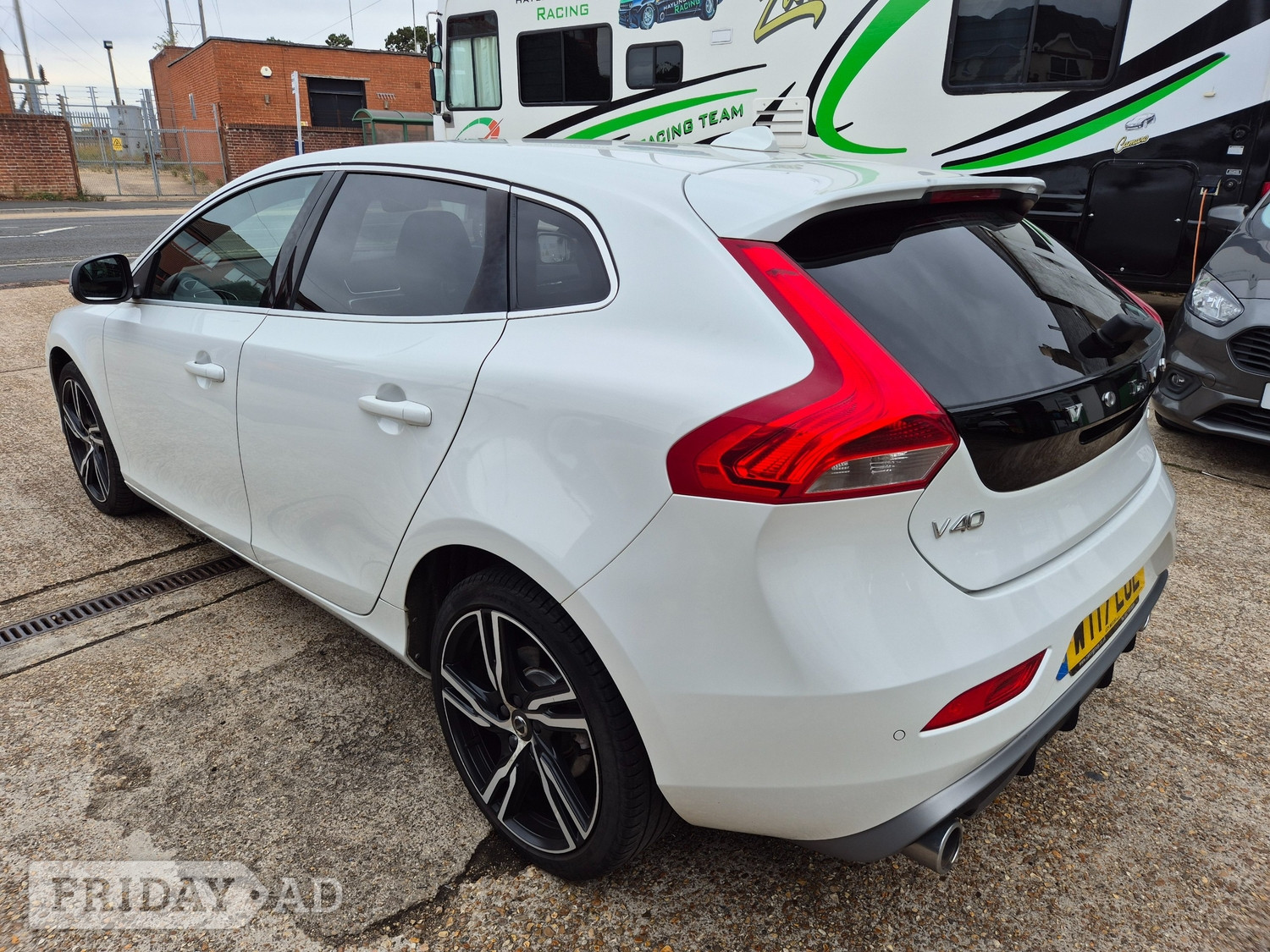 [ berth ]Volvo V40