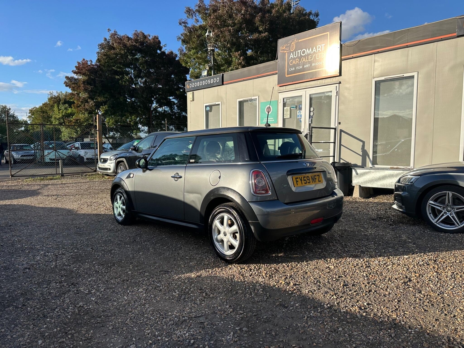 Mini Hatch 2009 - Cars in Sunbury-On-Thames