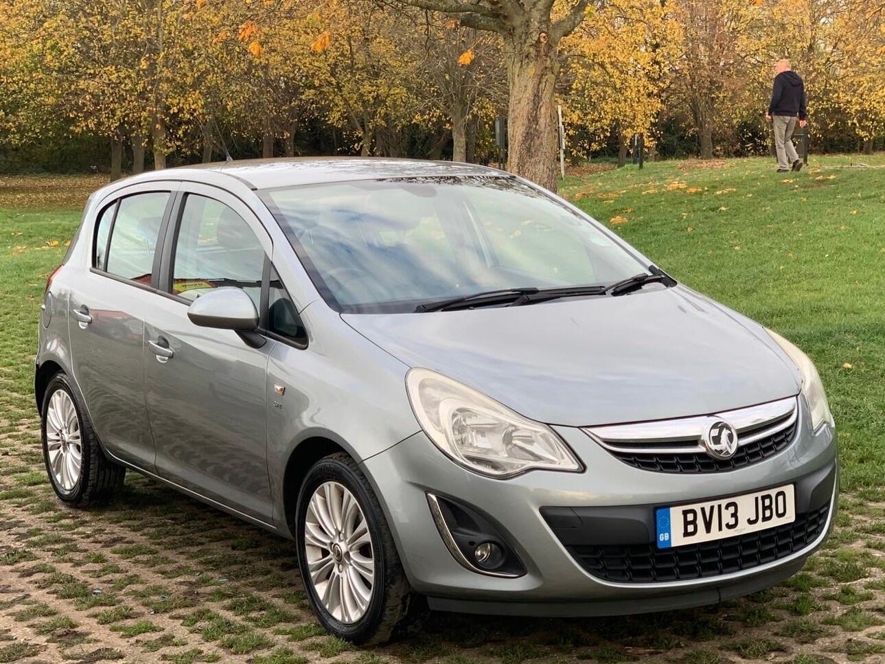 [ berth ]Vauxhall Corsa