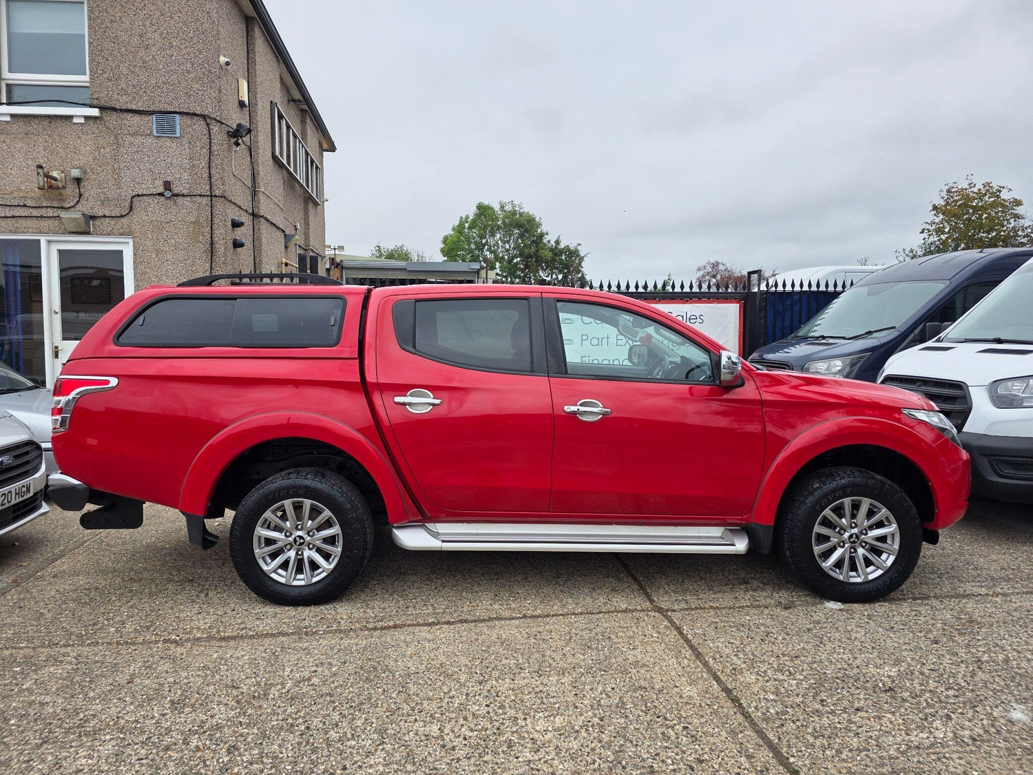 Mitsubishi L200 Hounslow