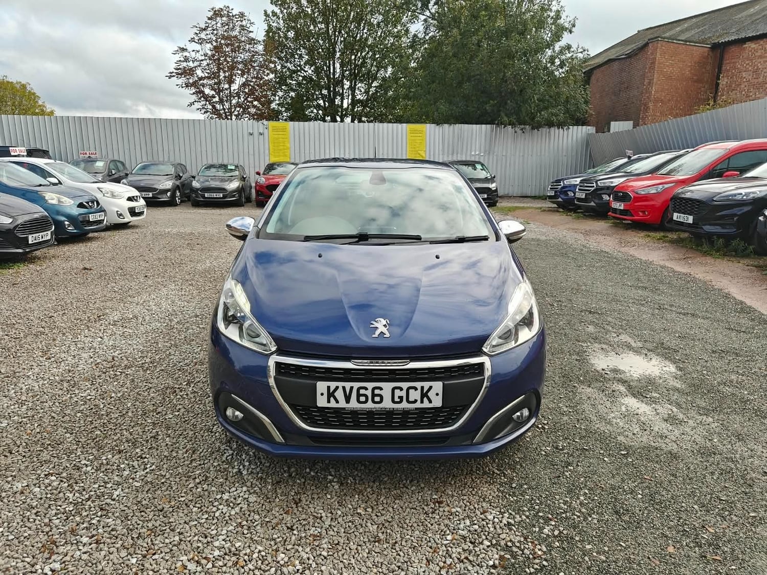 Peugeot 208 2016 - Cars in Birmingham