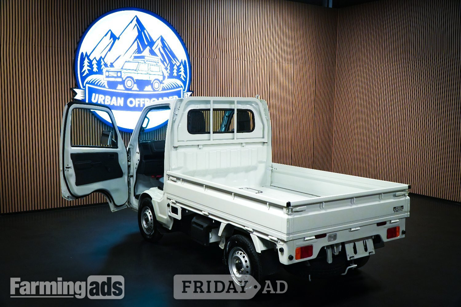 Brand new Suzuki 4X4 Carry - great alternative to an ATV. - 