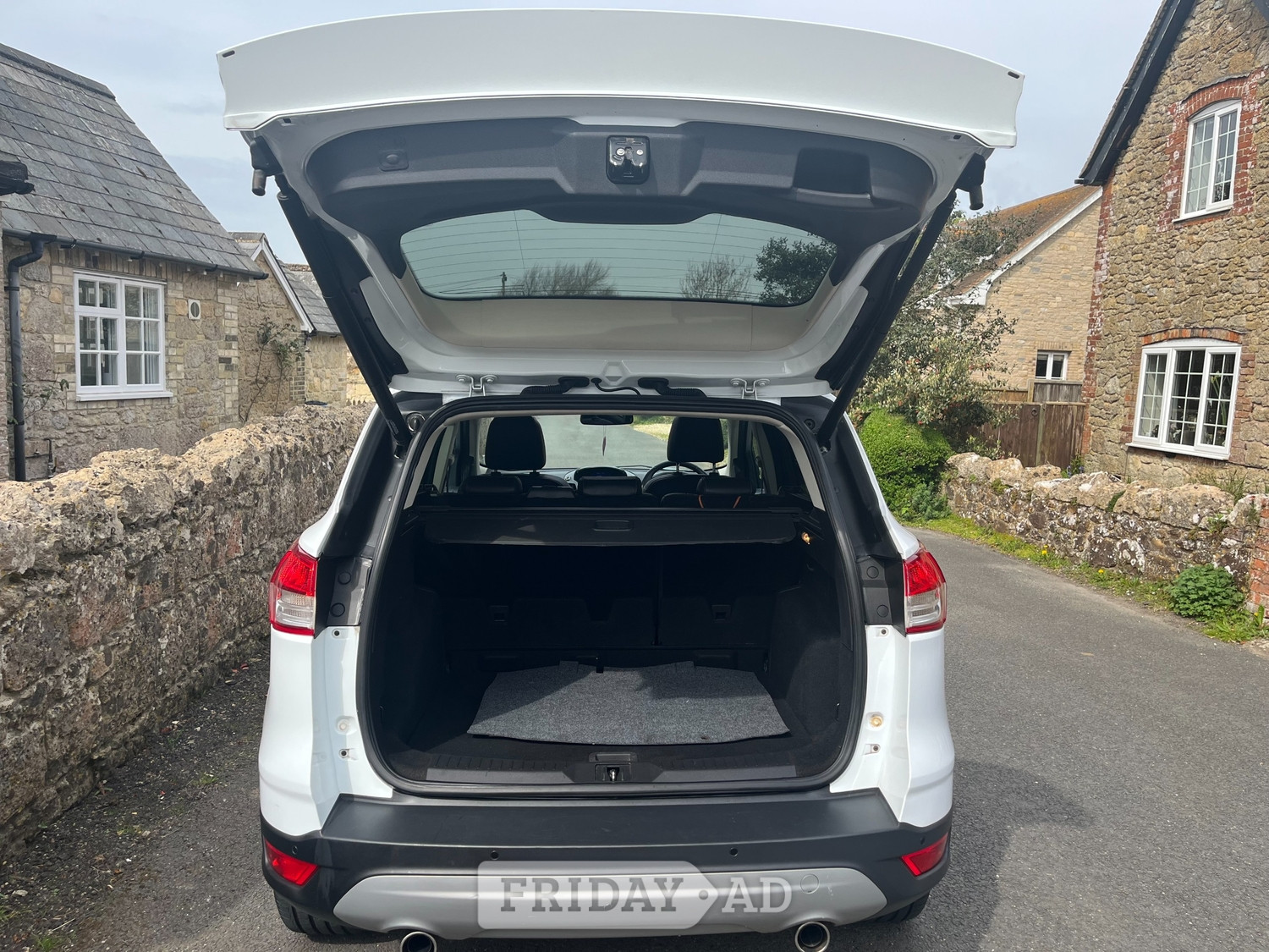 Ford Kuga 2013 - Cars in Newport