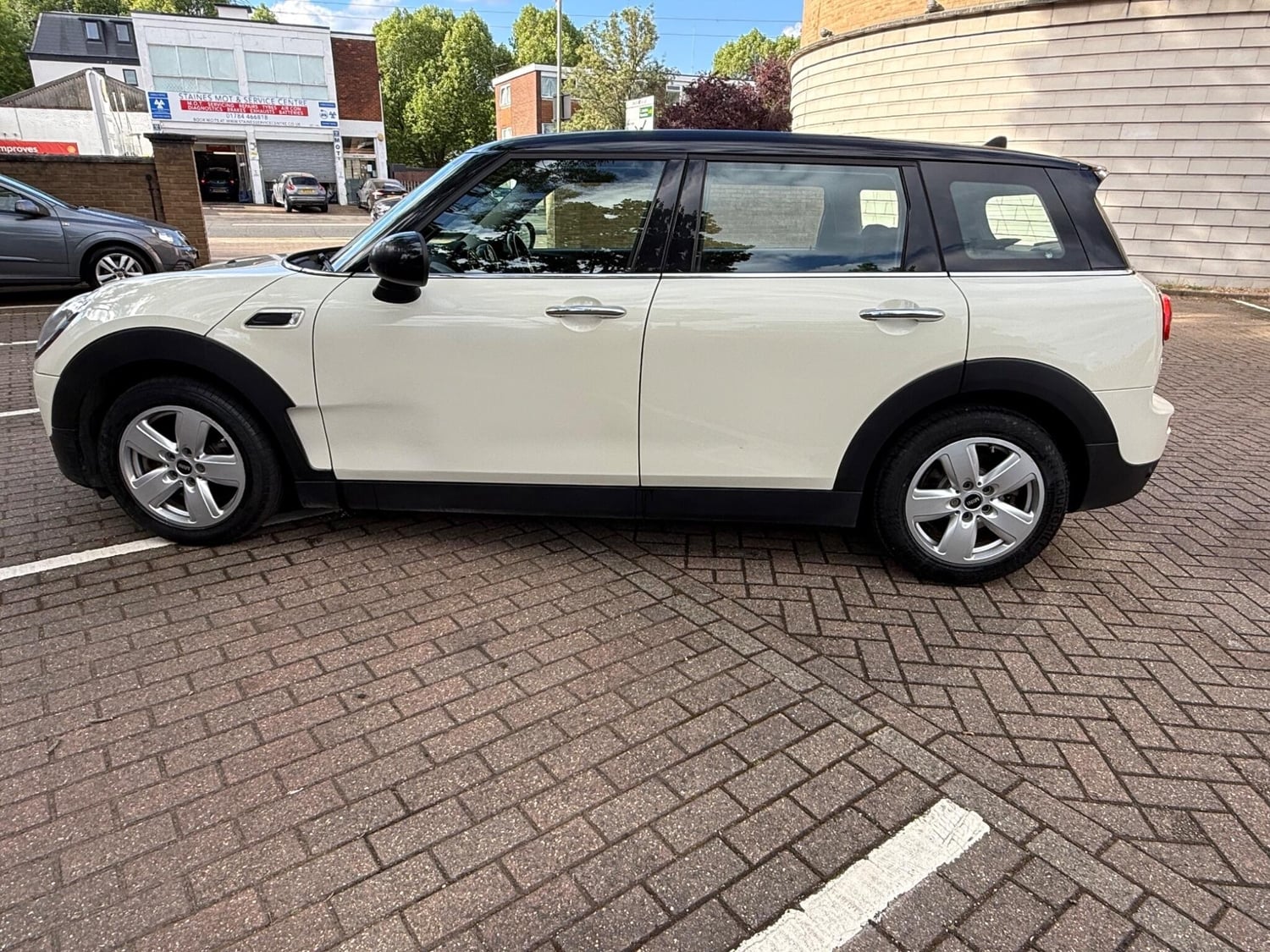 Mini Clubman 2019 - Cars